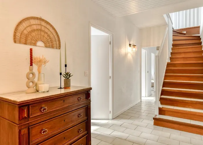 Casa Lacambra - - 8 People *