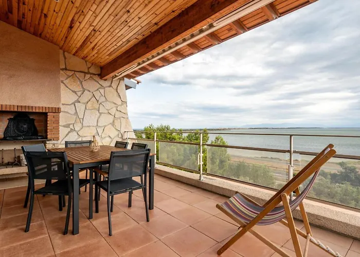 Casa Lacambra - - 8 People * 勒卡特